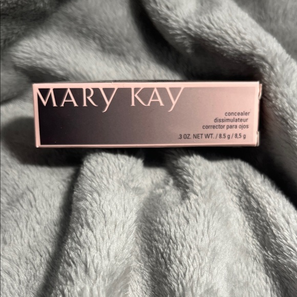 Mary Kay Other - Mary Kay Concealer